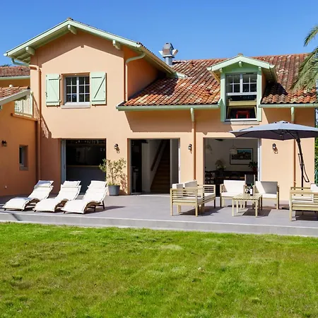 Familiale à Biarritz, Parc Privé, Pelote Basque&boulodrome 4*