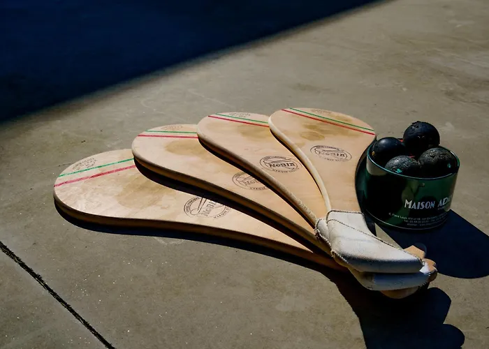 Familiale à Biarritz, Parc Privé, Pelote Basque&boulodrome Couette-café 4*