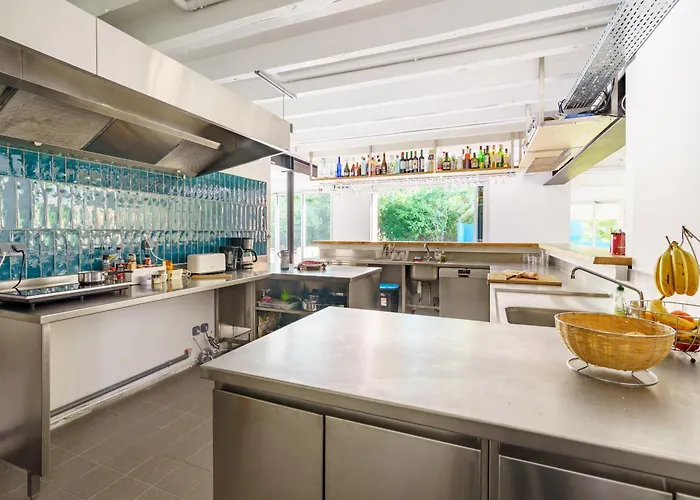 Panzió Familiale A Biarritz, Parc Prive, Pelote Basque & Boulodrome Biarritz