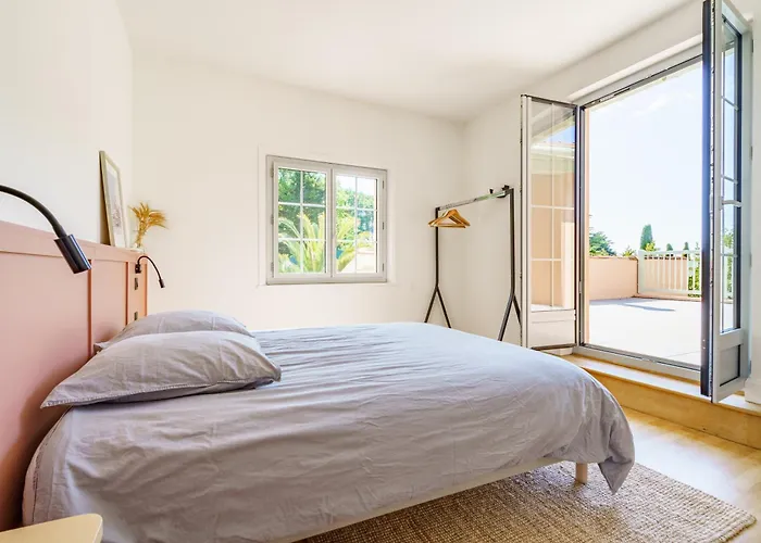 Familiale A Biarritz, Parc Prive, Pelote Basque & Boulodrome 4* Biarritz